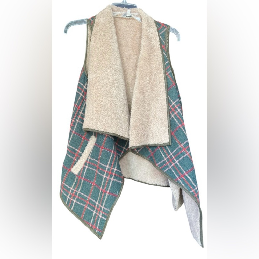 JODIFL Green and Red Plaid Sherpa Lined Oversized Vest with Pockets